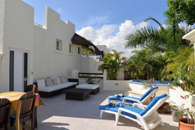 Playa Kaan Condominiums