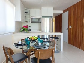 Polo 54 Downtown Apartments