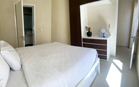 Polo 54 Downtown Apartments
