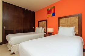 Pueblito Escondido by Moskito