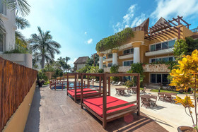Pueblito Escondido by Moskito