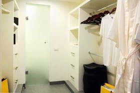 Pure All Suites at Nick Price Residences