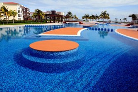 MareAzul Family Beach Condohotel