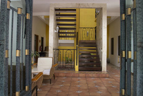 Quinta Avenida Downtown Apartments