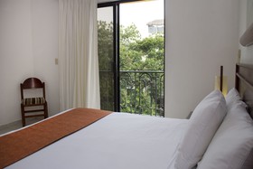 Quinta Avenida Downtown Apartments