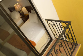 Quinta Avenida Downtown Apartments