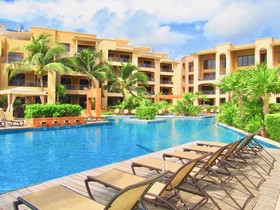 Residences El Faro by Playa Paradise