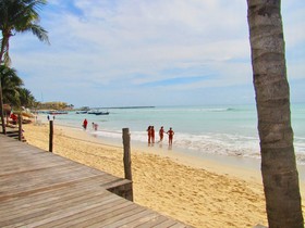 Residences El Faro by Playa Paradise