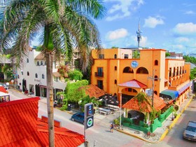 Residences El Faro by Playa Paradise
