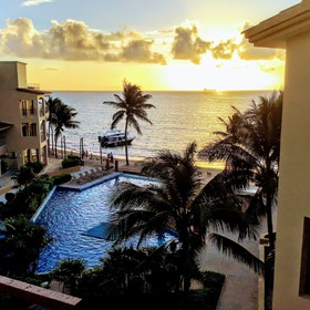 Residences El Faro by Your Best Getaway