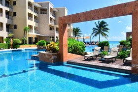Residences El Faro by Your Best Getaway