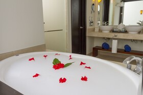 Sandos Caracol Eco Resort - Select Club Section