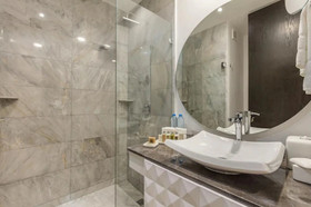Serenity Hotel Boutique