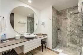 Serenity Hotel Boutique