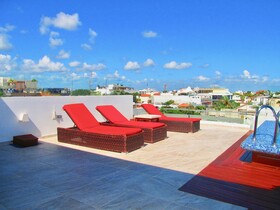 Skyline 24th by Playa Paradise