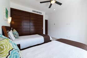 Skyline 24th by Playa Paradise
