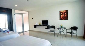 Sunrise 42 Suites