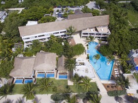 The Beachfront by The Fives Hotels