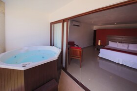 The Beachfront by The Fives Hotels