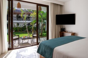 The Beachfront by The Fives Hotels
