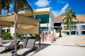The Beachfront by The Fives Hotels
