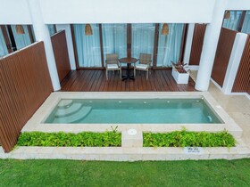 The Beachfront by The Fives Hotels