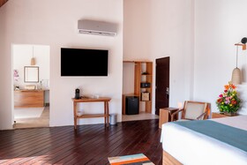 The Beachfront by The Fives Hotels