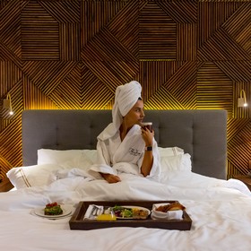The Fives Downtown Hotel & Residences, Curio Collection by Hilton