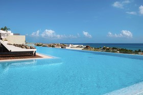 The Fives Downtown Hotel & Residences, Curio Collection by Hilton