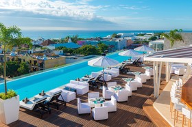 The Fives Downtown Hotel & Residences, Curio Collection by Hilton
