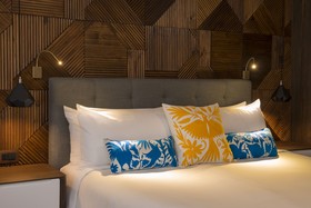 The Fives Downtown Hotel & Residences, Curio Collection by Hilton