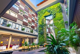 The Fives Downtown Hotel & Residences, Curio Collection by Hilton