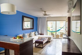 Hotel The Palm by Kavia