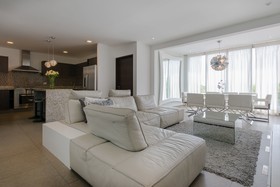 Vaiven by Playa District