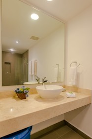 Vaiven by Playa District