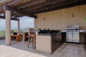 Vaiven by Playa District