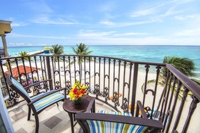 Wyndham Alltra Playa del Carmen Adults Only All Inclusive
