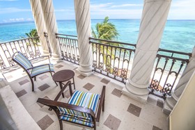 Wyndham Alltra Playa del Carmen Adults Only All Inclusive
