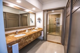 Wyndham Alltra Playa del Carmen Adults Only All Inclusive