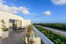 Zulim Condos
