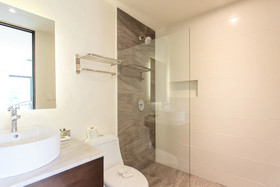 Zulim Condos
