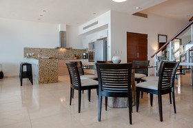 Al Cielo Penthouse By Rmh