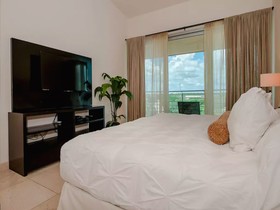 Al Cielo Penthouse By Rmh