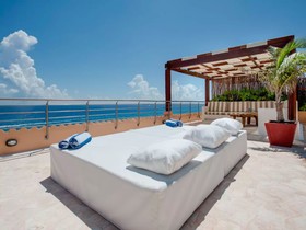 Al Cielo Penthouse By Rmh