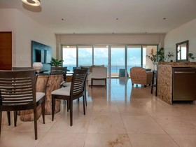 Al Cielo Penthouse By Rmh