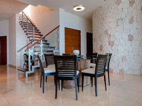 Al Cielo Penthouse By Rmh