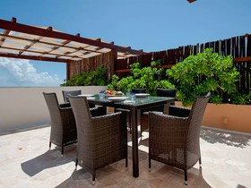 Al Cielo Penthouse By Rmh
