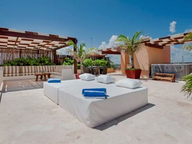 Al Cielo Penthouse By Rmh
