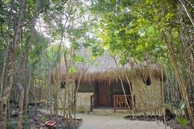Aldea Maya Ha Cabanas Con Cenotes