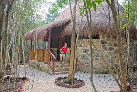 Aldea Maya Ha Cabanas Con Cenotes